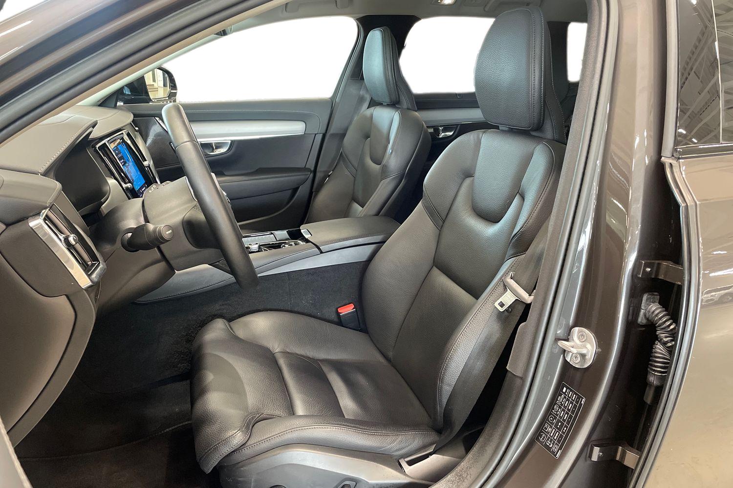 Volvo V90 2023, photo 6/40