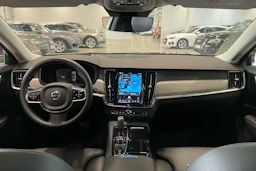 Musta Volvo V90 2023 kuva 12.
