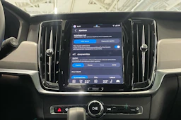 Musta Volvo V90 2023 kuva 26.