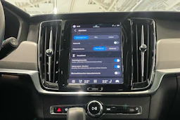 Musta Volvo V90 2023 kuva 27.
