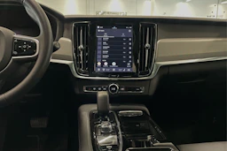 Musta Volvo V90 2023 kuva 30.