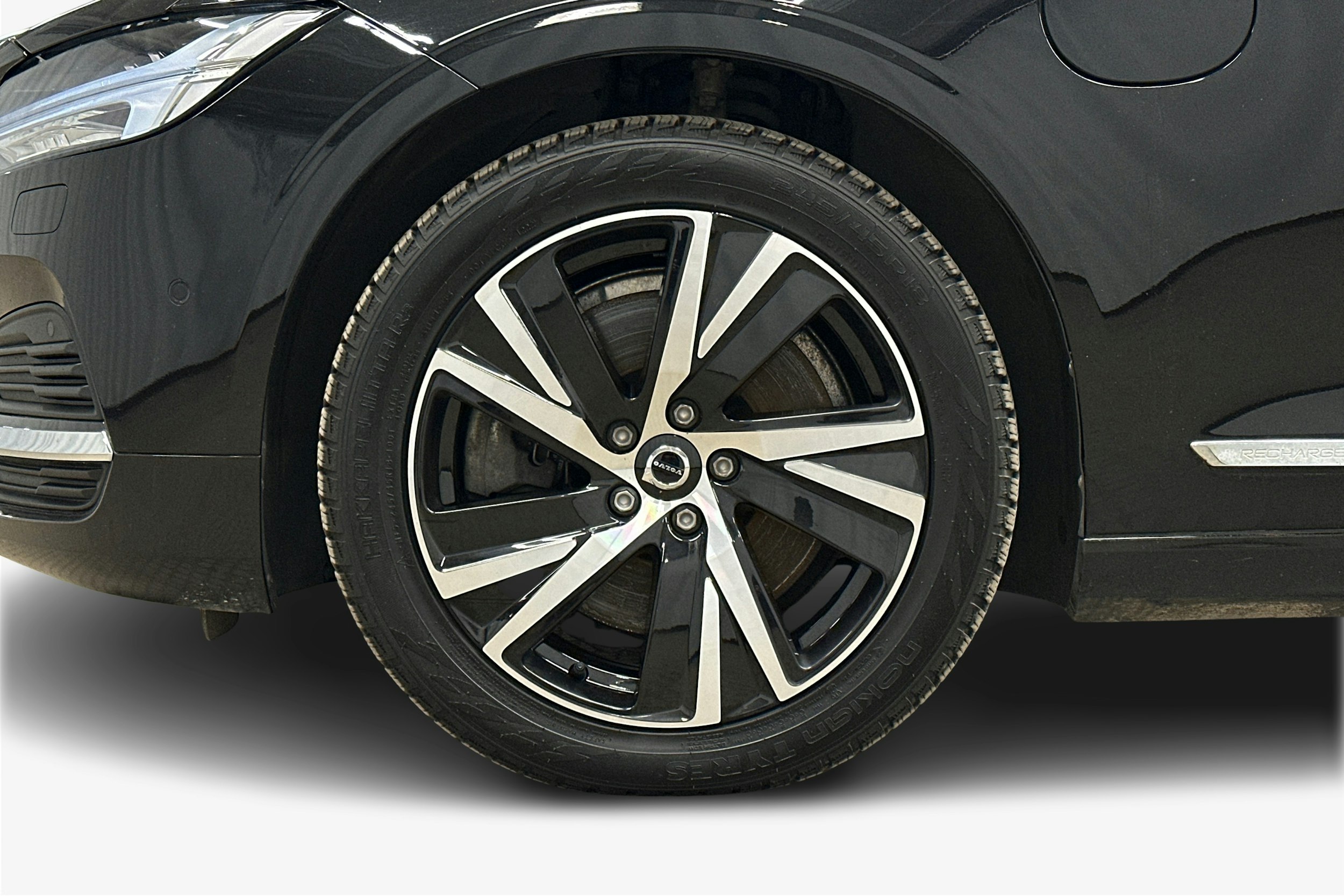 musta Volvo V90 2023 kuva 11.