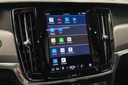 musta Volvo V90 2023 kuva 27.