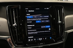 musta Volvo V90 2023 kuva 29.