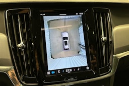 musta Volvo V90 2023 kuva 32.