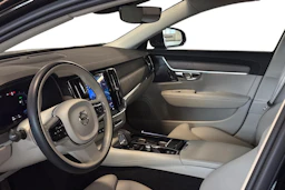 musta Volvo V90 2023 kuva 3.