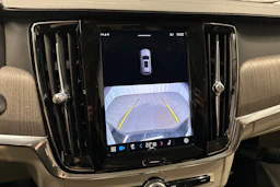 musta Volvo V90 2023 kuva 27.
