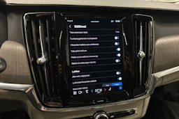 musta Volvo V90 2023 kuva 29.