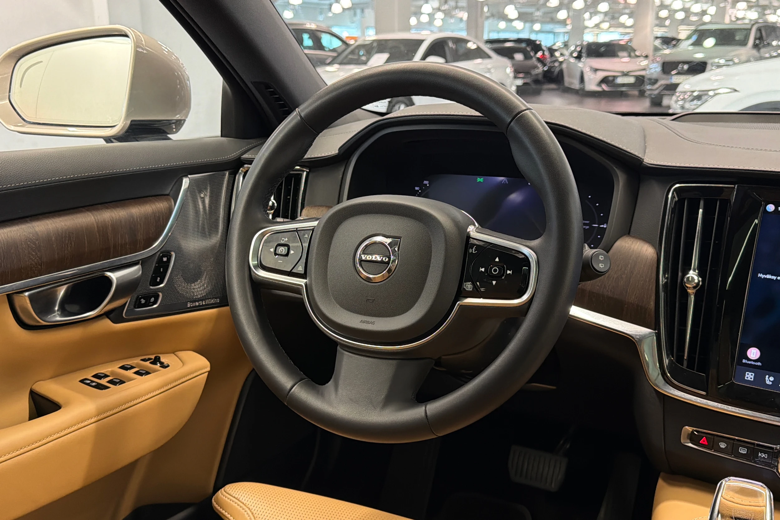 ruskea (beige) Volvo V90 2024 kuva 19.