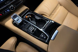 ruskea (beige) Volvo V90 2024 kuva 26.