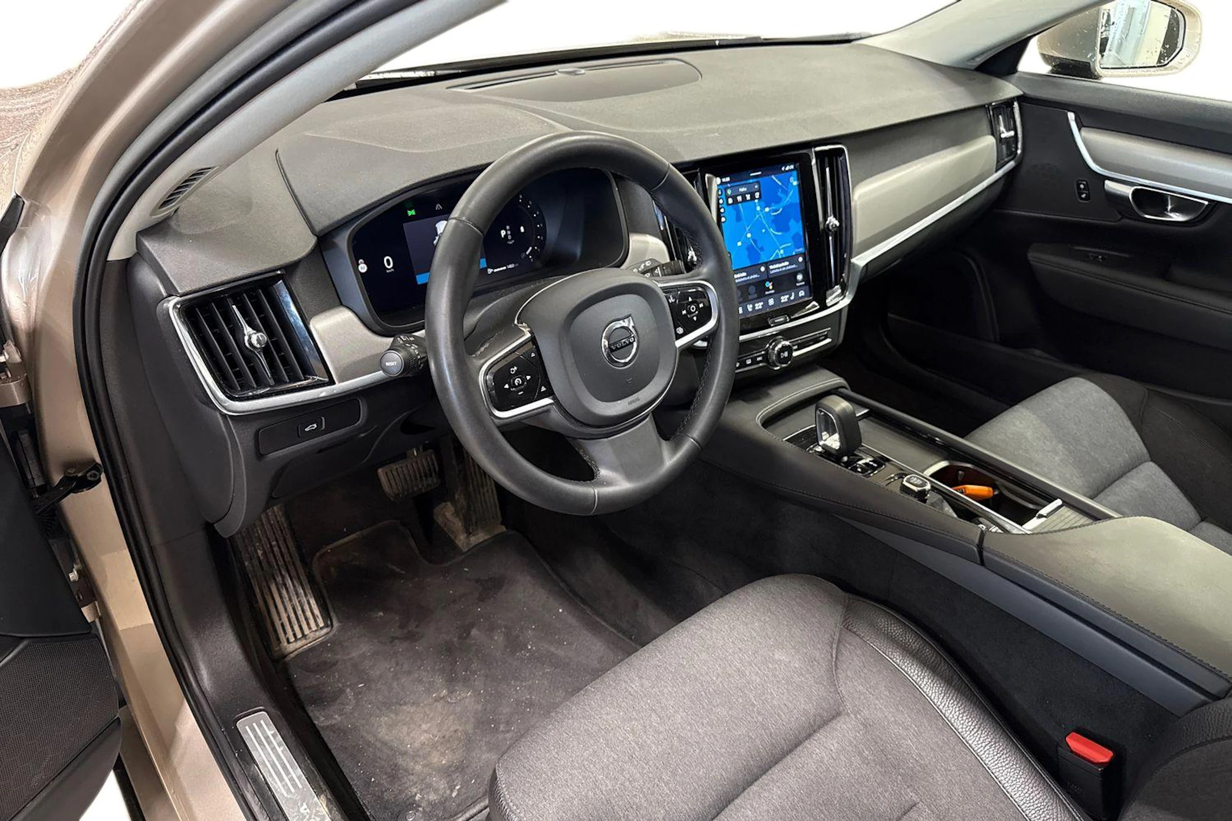 ruskea (beige) Volvo V90 2023 kuva 3.