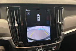 musta Volvo V90 2023 kuva 27.
