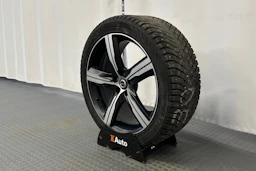 harmaa Volvo V90 2024 kuva 13.