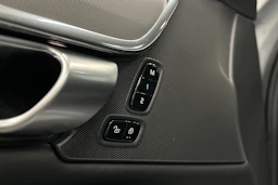 harmaa Volvo V90 2024 kuva 20.