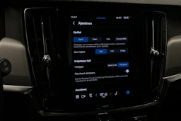 harmaa Volvo V90 2024 kuva 26.