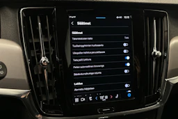 harmaa Volvo V90 2024 kuva 28.