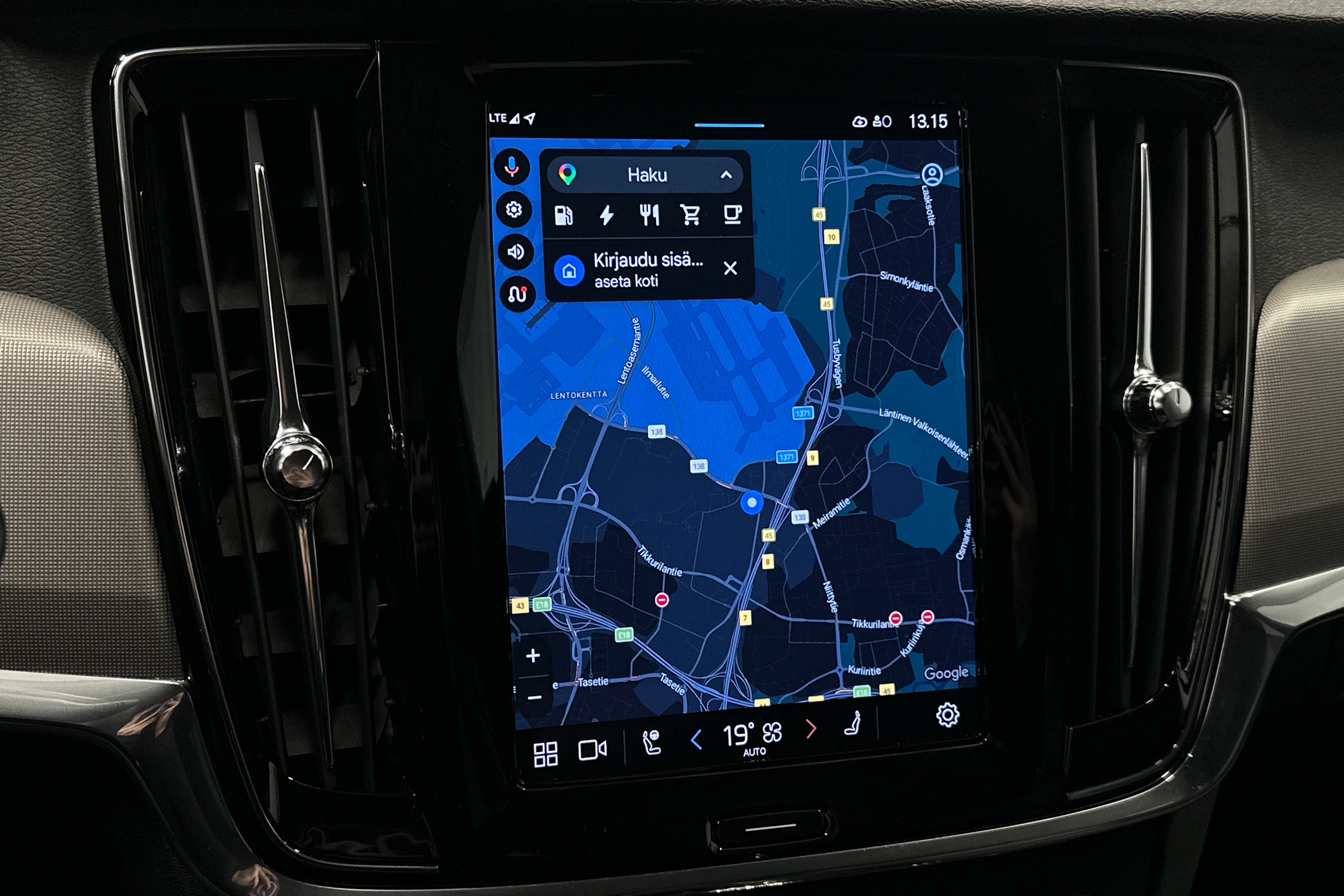 harmaa Volvo V90 2024 kuva 29.