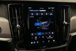 harmaa Volvo V90 2024 kuva 30.