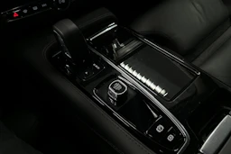 harmaa Volvo V90 2024 kuva 34.