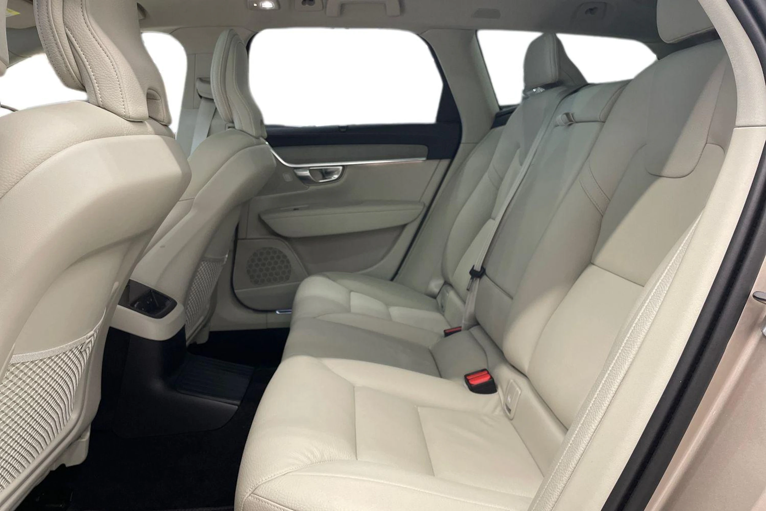 ruskea (beige) Volvo V90 2025 kuva 8.