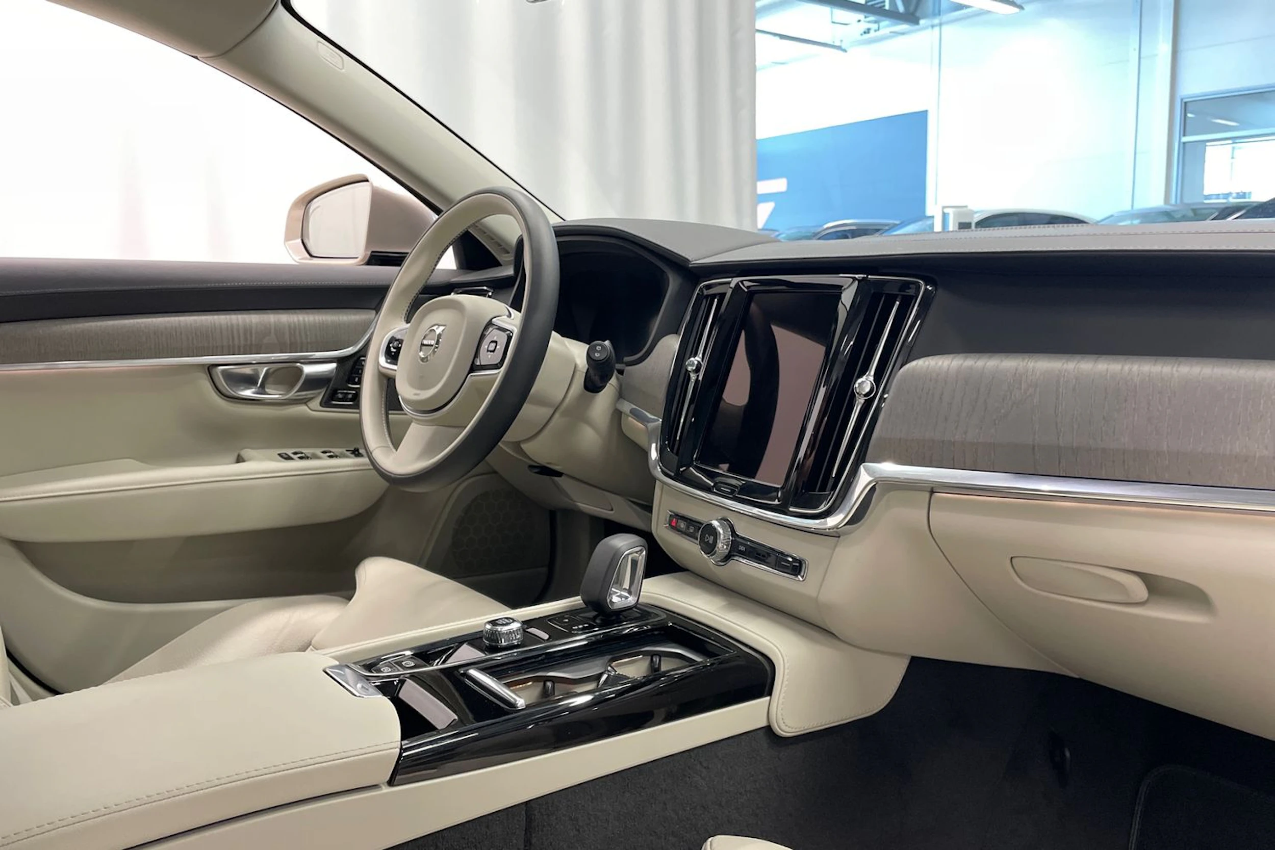 ruskea (beige) Volvo V90 2025 kuva 33.