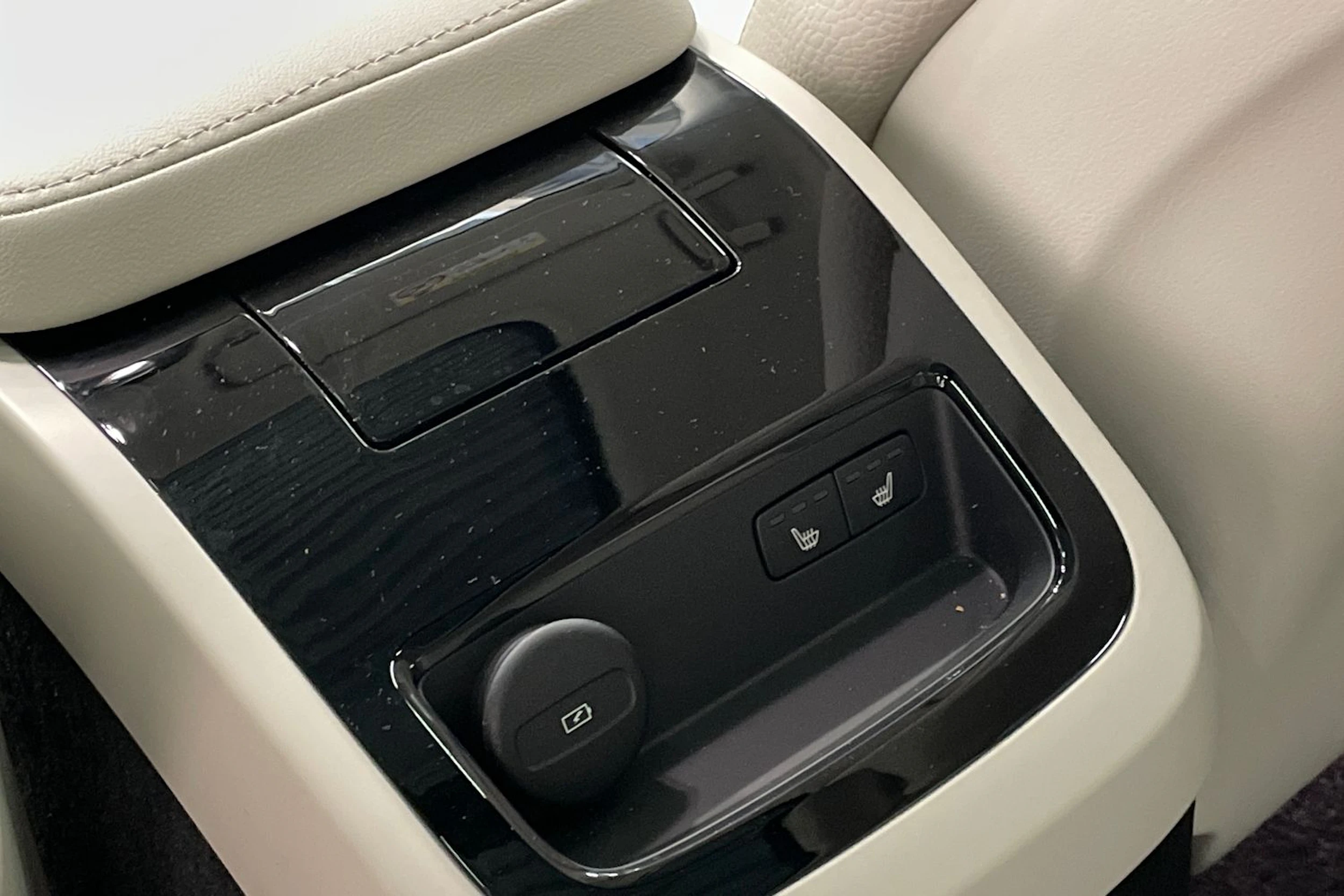 ruskea (beige) Volvo V90 2025 kuva 35.