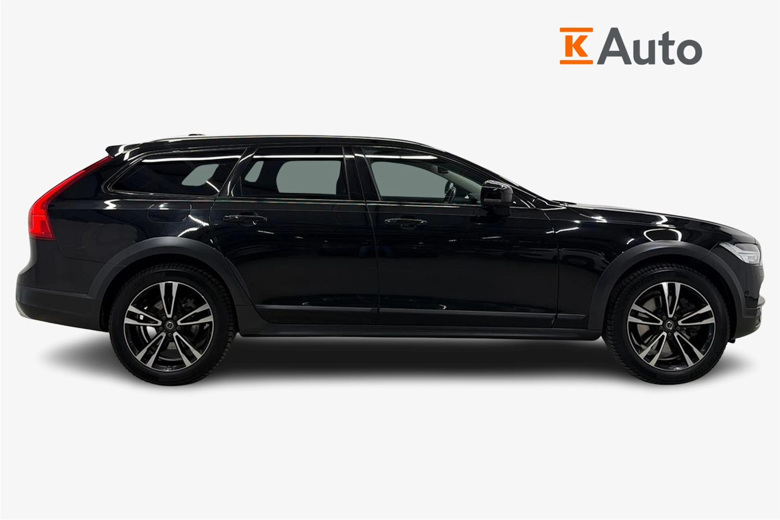 musta Volvo V90 Cross Country 2017 kuva 5.