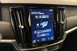 musta Volvo V90 Cross Country 2017 kuva 21.