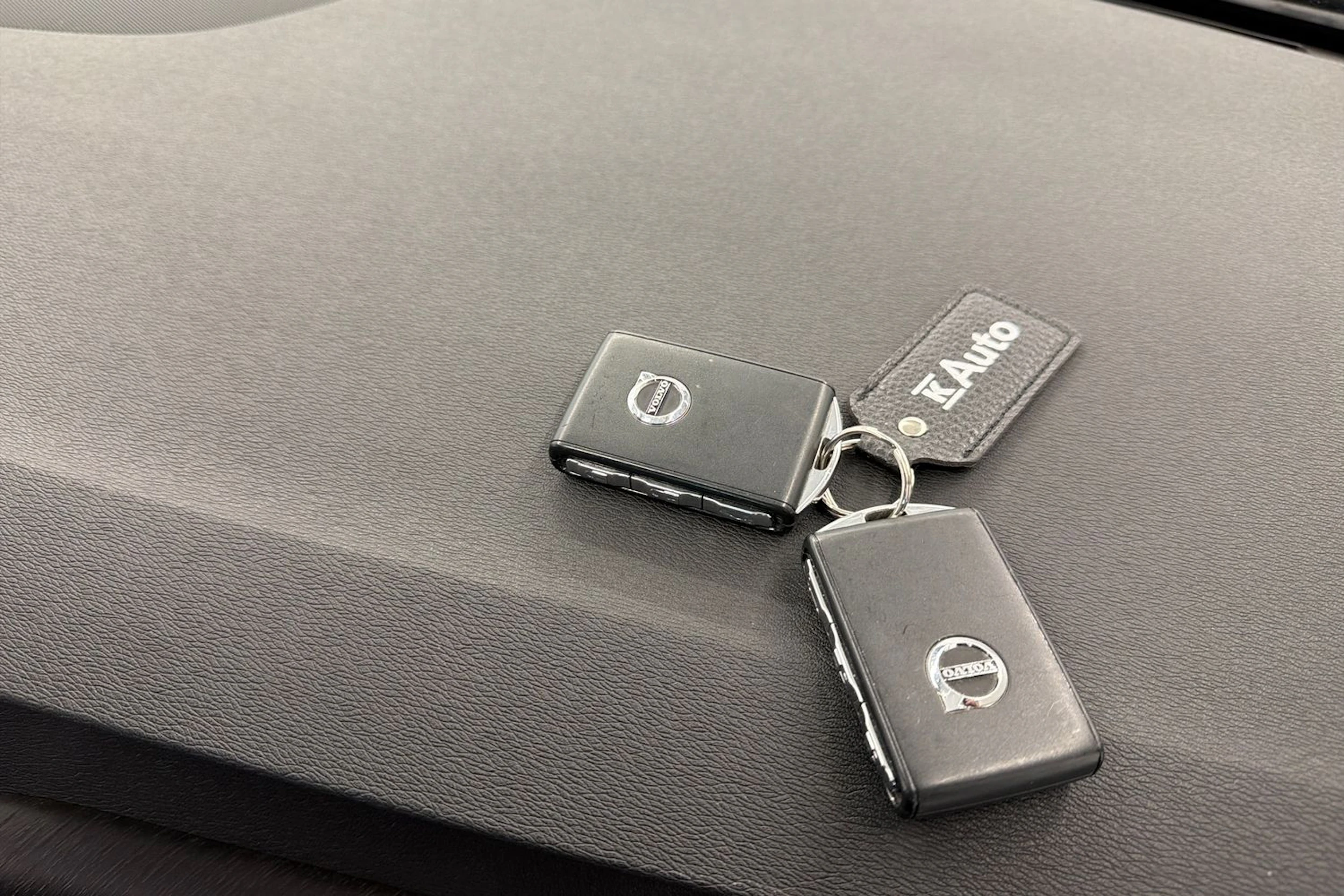 musta Volvo V90 Cross Country 2017 kuva 33.