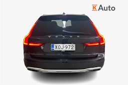 Harmaa Volvo V90 Cross Country 2017 kuva 3.