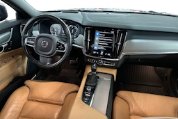 Harmaa Volvo V90 Cross Country 2017 kuva 9.