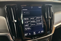 Harmaa Volvo V90 Cross Country 2017 kuva 22.
