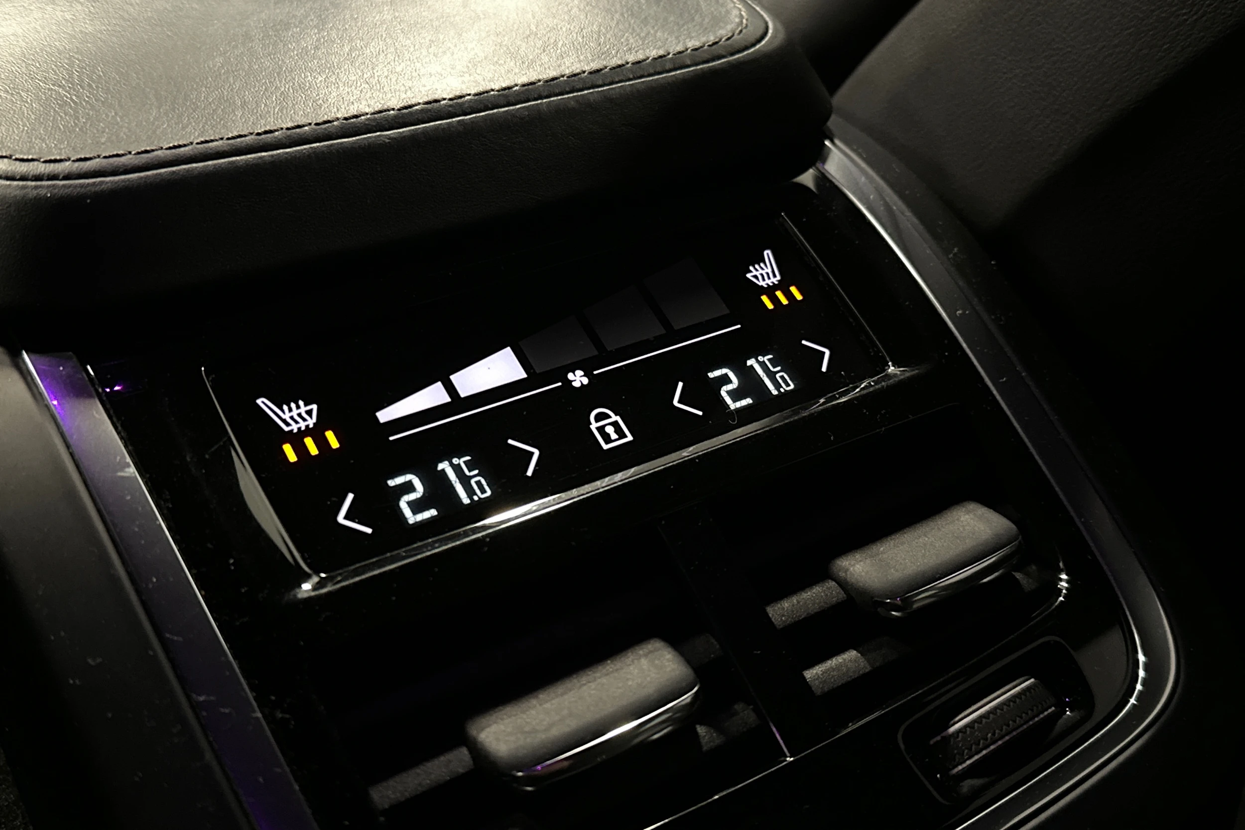 harmaa Volvo V90 Cross Country 2018 kuva 18.