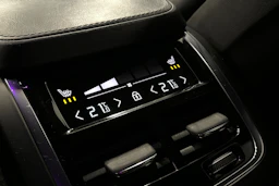 harmaa Volvo V90 Cross Country 2018 kuva 18.