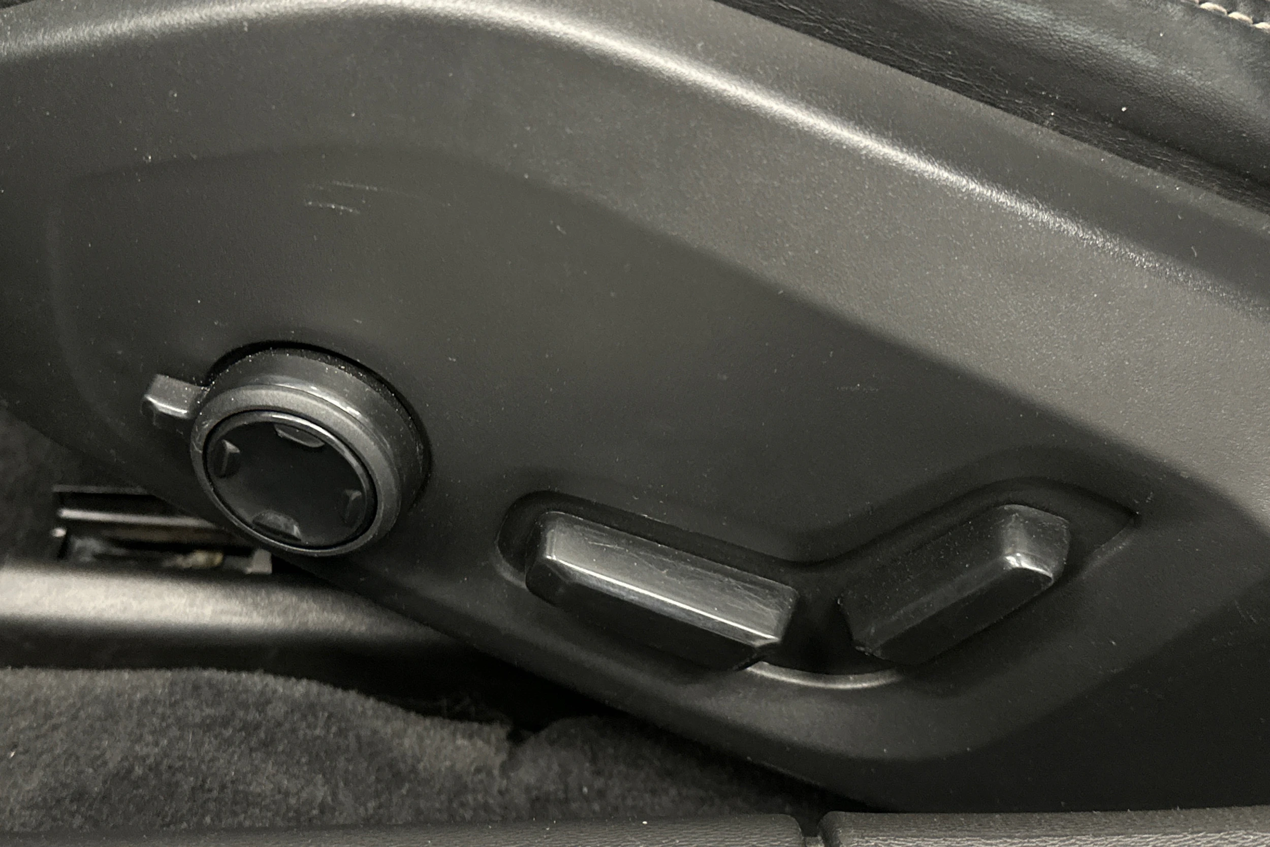 harmaa Volvo V90 Cross Country 2018 kuva 20.