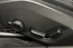 harmaa Volvo V90 Cross Country 2018 kuva 20.