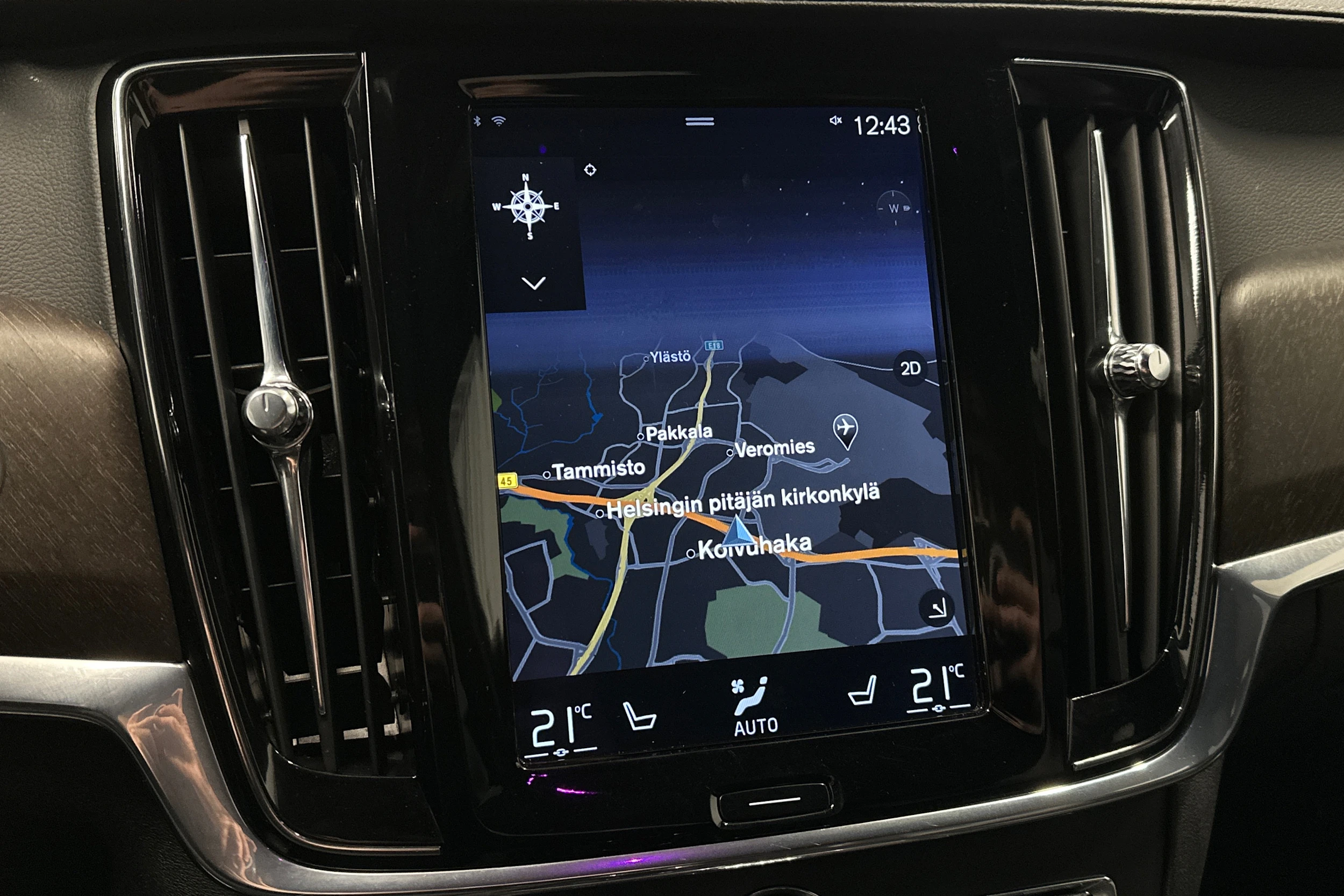 harmaa Volvo V90 Cross Country 2018 kuva 28.