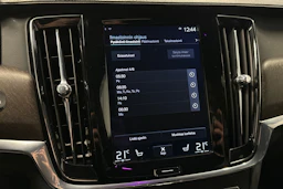 harmaa Volvo V90 Cross Country 2018 kuva 33.