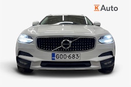 valkoinen Volvo V90 Cross Country 2018 kuva 5.
