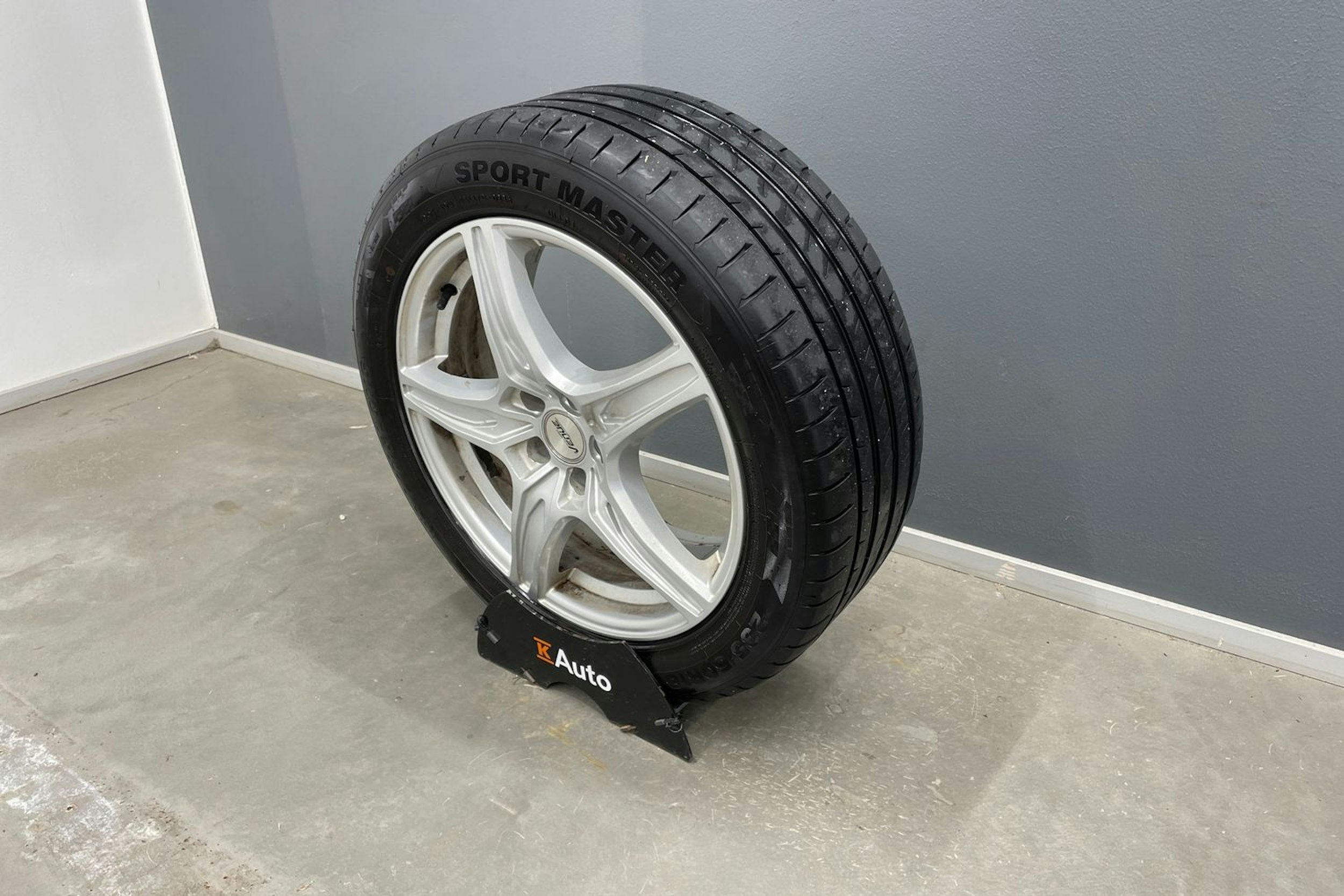 valkoinen Volvo V90 Cross Country 2018 kuva 14.