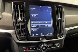 valkoinen Volvo V90 Cross Country 2018 kuva 18.