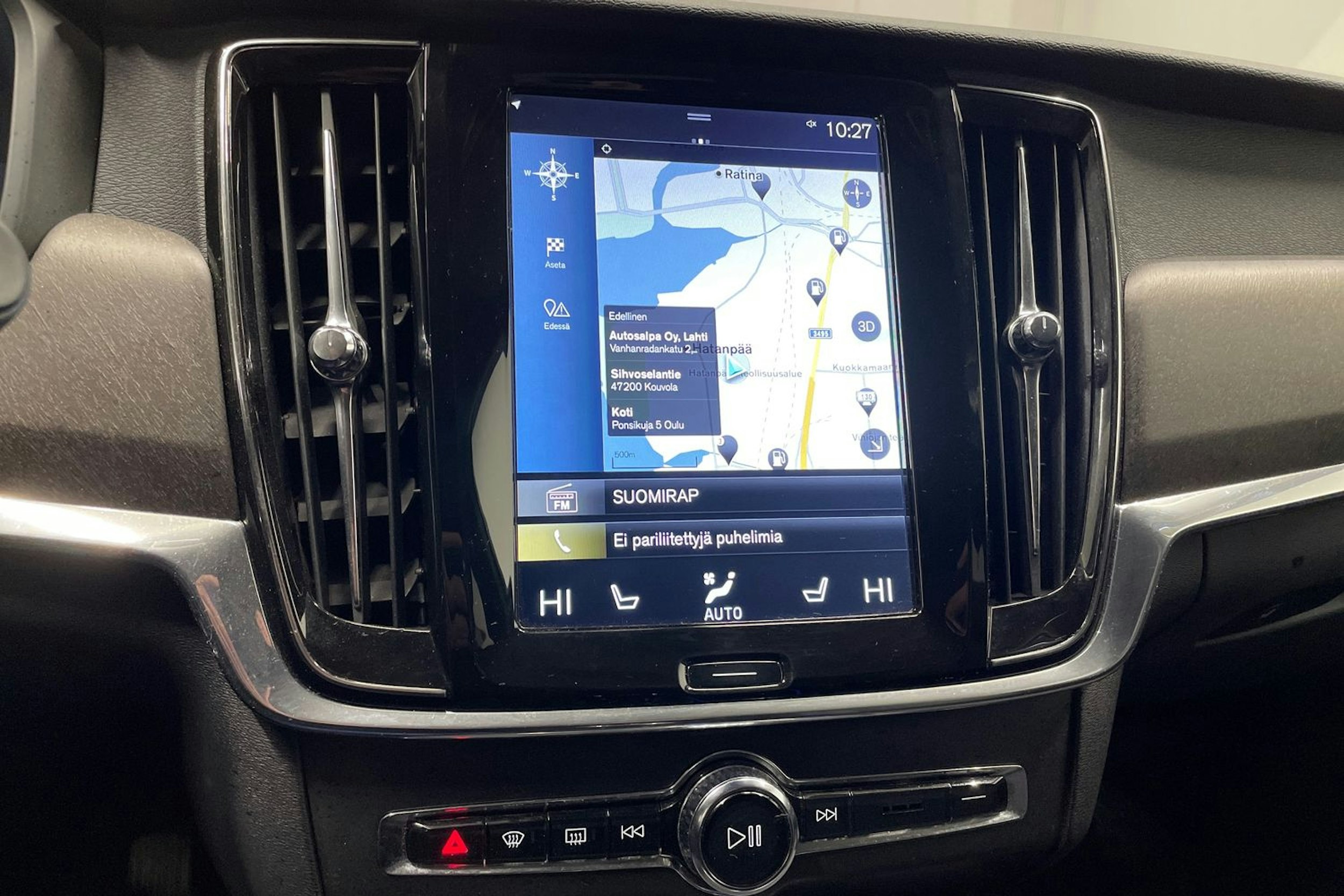 valkoinen Volvo V90 Cross Country 2018 kuva 21.