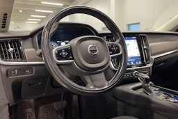 valkoinen Volvo V90 Cross Country 2018 kuva 28.