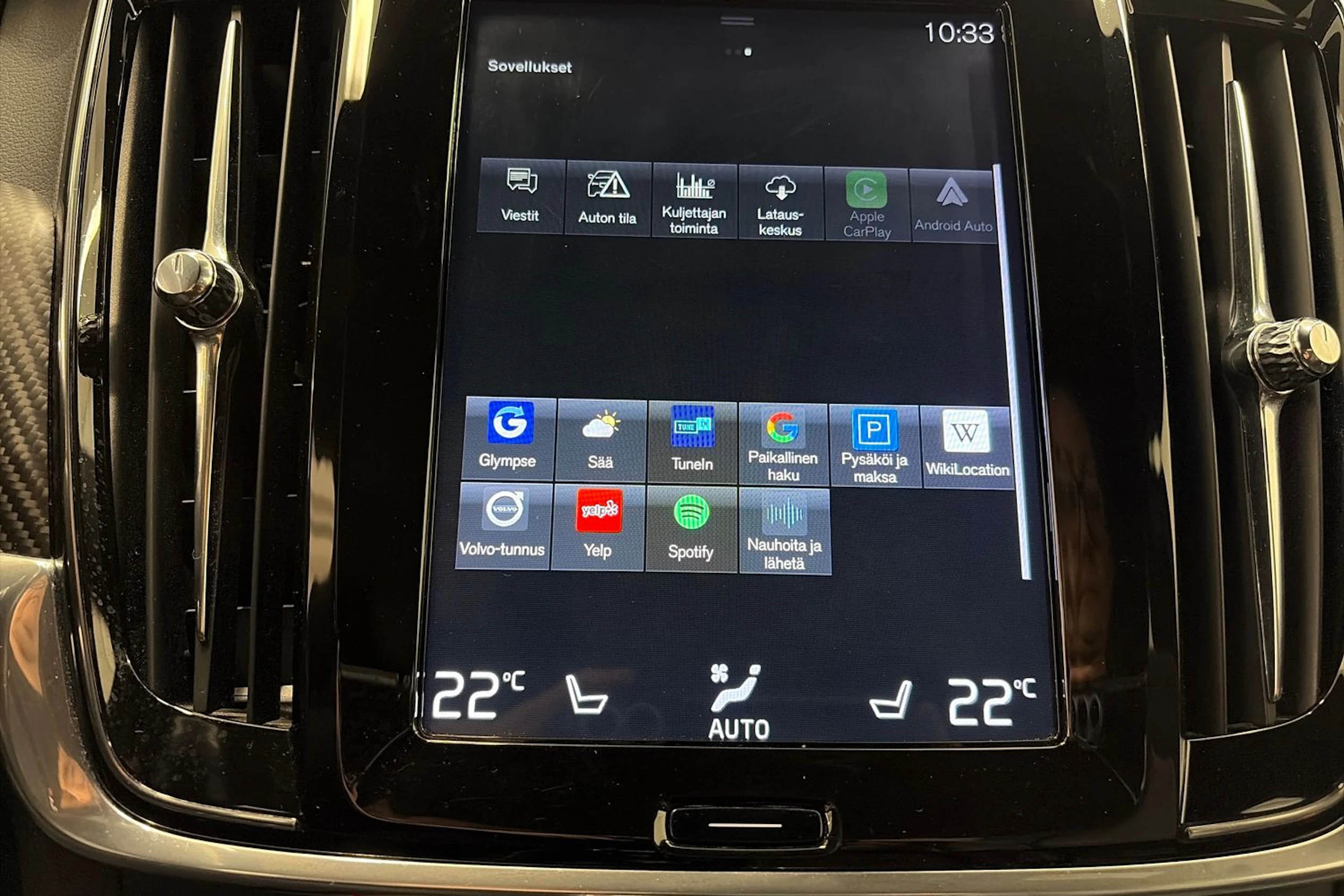 valkoinen Volvo V90 Cross Country 2018 kuva 29.