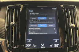 valkoinen Volvo V90 Cross Country 2018 kuva 30.