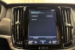 valkoinen Volvo V90 Cross Country 2018 kuva 32.