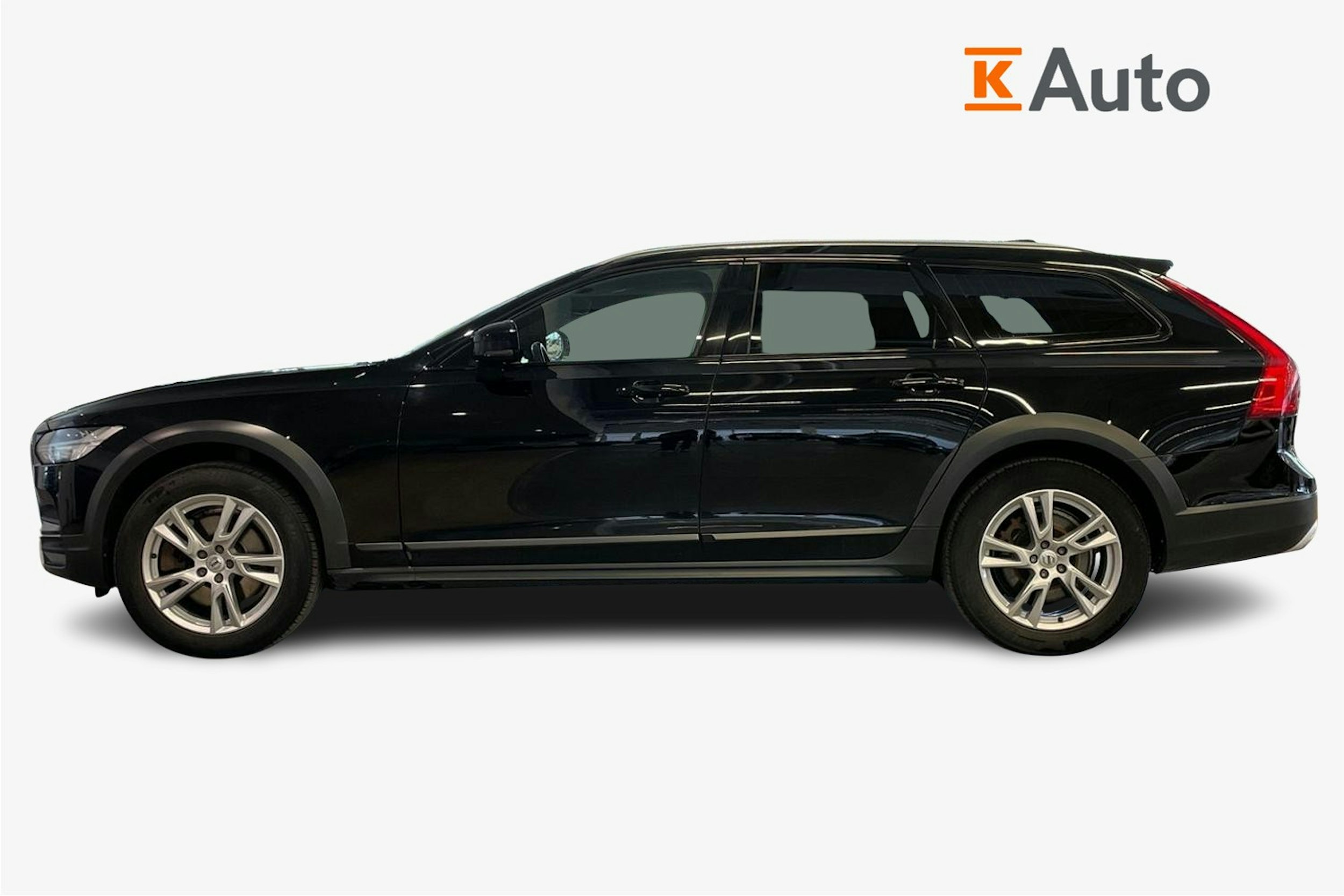 musta Volvo V90 Cross Country 2018 kuva 6.