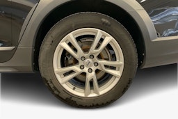 musta Volvo V90 Cross Country 2018 kuva 11.
