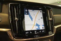 musta Volvo V90 Cross Country 2018 kuva 16.