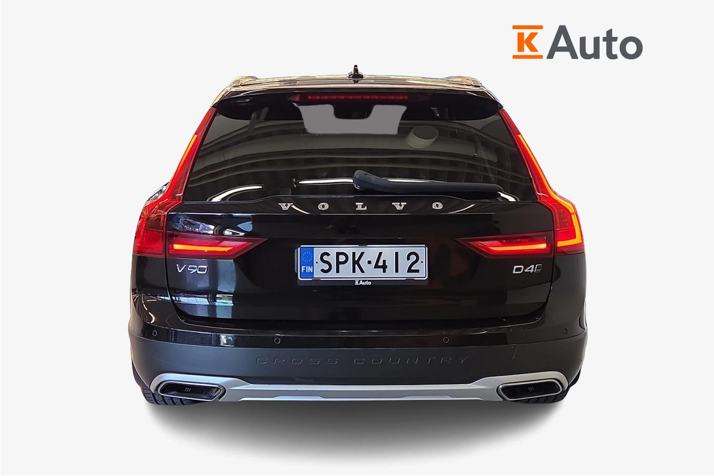 Musta Volvo V90 Cross Country 2018 kuva 3.